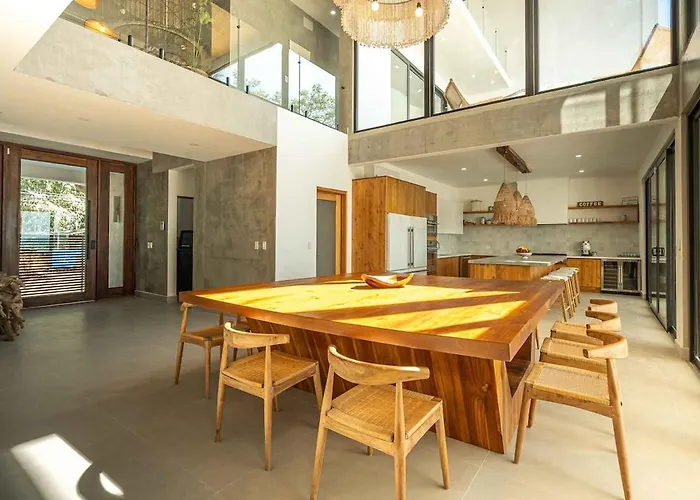 Casa Azul - Luxury Beachfront Mansion Villa