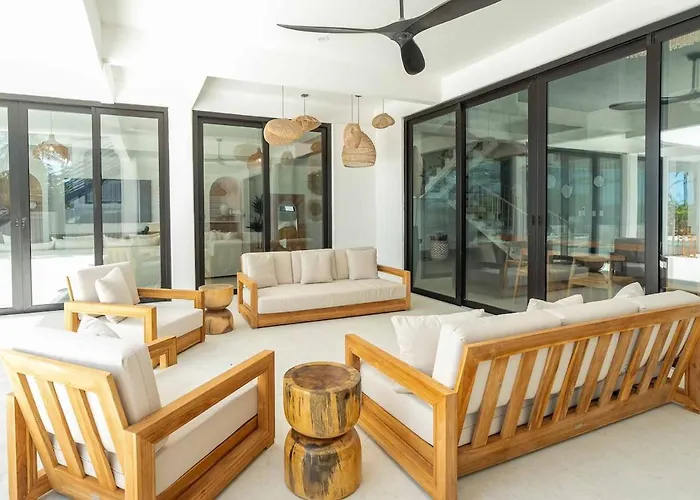Casa Azul - Luxury Beachfront Mansion Villa *