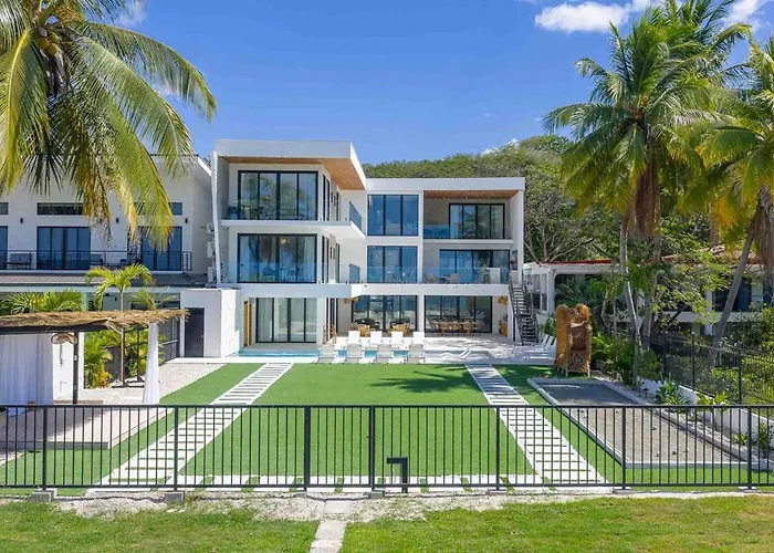 Casa Azul - Luxury Beachfront Mansion Villa *