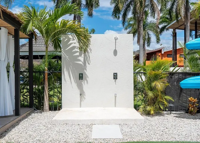Casa Azul - Luxury Beachfront Mansion *